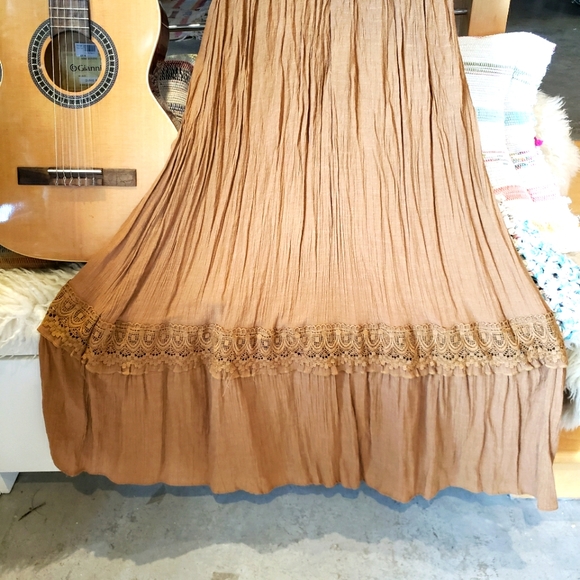 Wishlist Apparel size medium peasant dress crochet detail - Picture 4 of 4